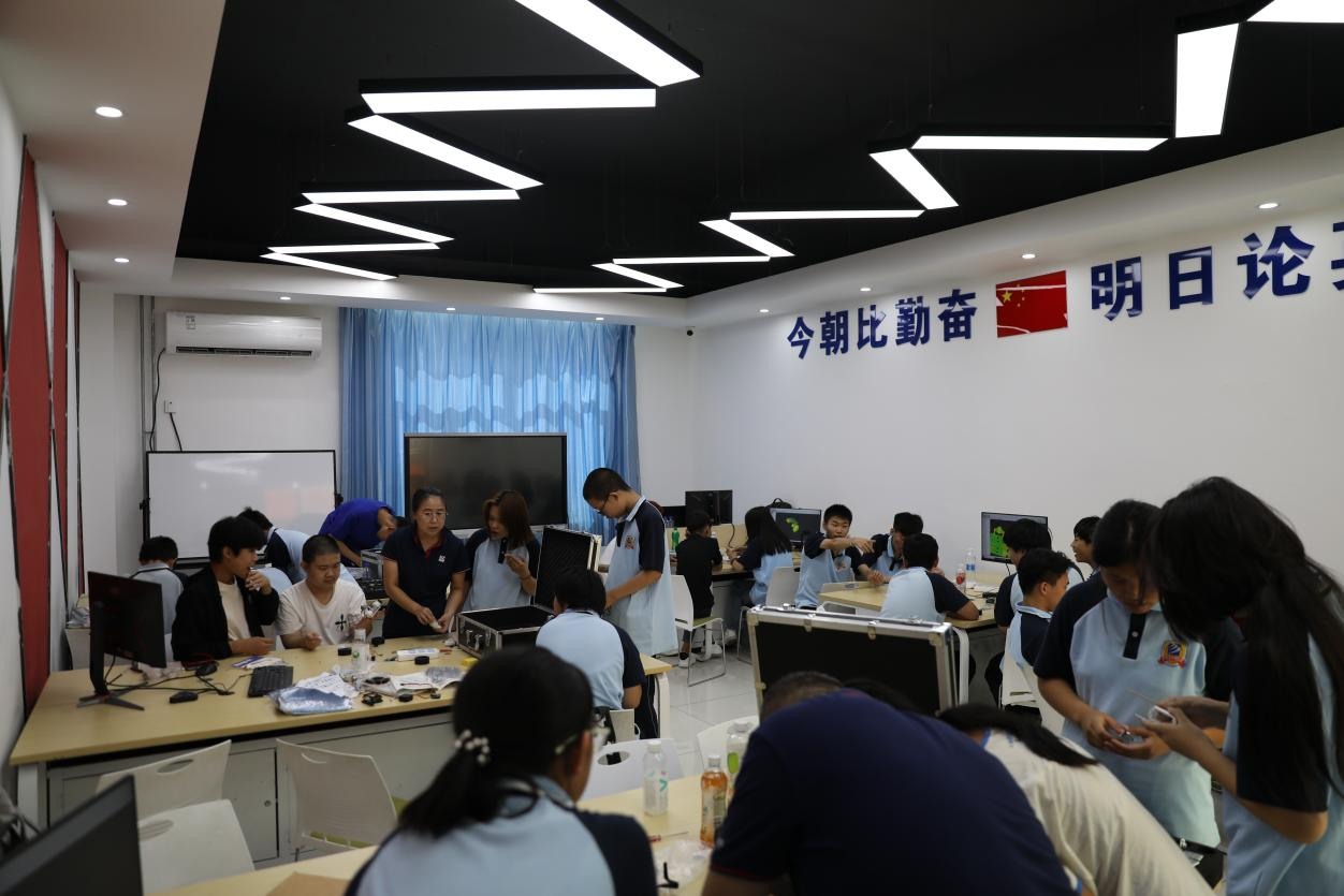 AXW(xu)УI(y)ֵ